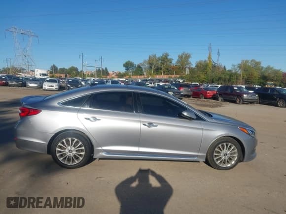 ✅ 2015 Hyundai Sonata Limited • VIN: 5NPE34AF5FH249221 • Лот: 43499584. Опубликован ранее на IAAI с пробегом 80 070 миль. Бесплатный доступ к архиву аукционных продаж из США и подробный отчёт об истории автомобиля на DreamBid. Изображение 13.