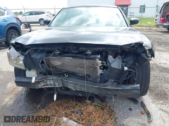 ✅ 2007 Dodge Charger • VIN: 2B3KA43G37H806203 • Lot: 42758144. Wystawiony na IAAI z przebiegiem 299 934 mil. Bezpłatny archiwum sprzedaży aukcyjnych z USA i szczegółowy raport historii pojazdu na DreamBid. Zdjęcie 6.