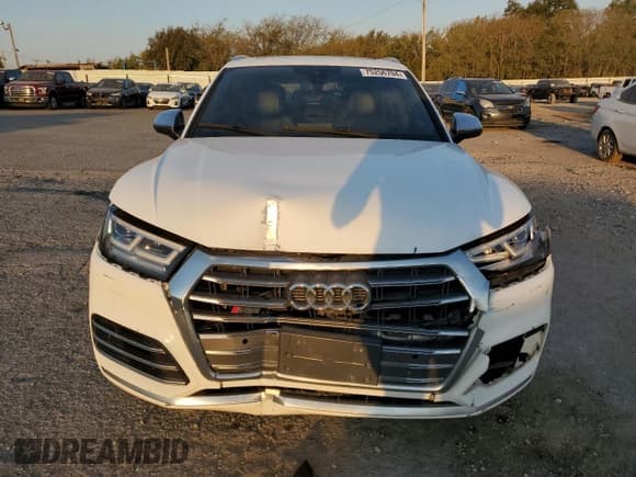 ✅ 2018 Audi SQ5 Prestige • VIN: WA1C4AFY6J2024596 • Lot: 75256704. Listed on Copart with 86,455 mi. Free auction sales archive from the USA and detailed vehicle history report at DreamBid. Image 5.