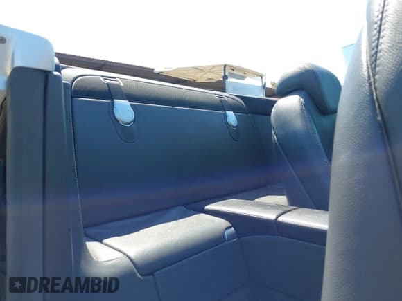 ✅ 2003 Mercedes-Benz SL 500 • VIN: WDBSK75F23F056076 • Lot: 42709424. Listed on IAAI with 93,834 mi. Free auction sales archive from the USA and detailed vehicle history report at DreamBid. Image 8.