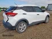 ✅ 2018 Nissan Kicks S • VIN: 3N1CP5CU3JL525517 • Lot: 71822025. Wystawiony na Copart z przebiegiem 52 592 mil. Bezpłatny archiwum sprzedaży aukcyjnych z USA i szczegółowy raport historii pojazdu na DreamBid. Zdjęcie 3.