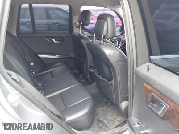 ✅ 2013 Mercedes-Benz GLK 350 • VIN: WDCGG5HB2DG020254 • Lot: 43827414. Listed on IAAI with 235,290 mi. Free auction sales archive from the USA and detailed vehicle history report at DreamBid. Image 8.