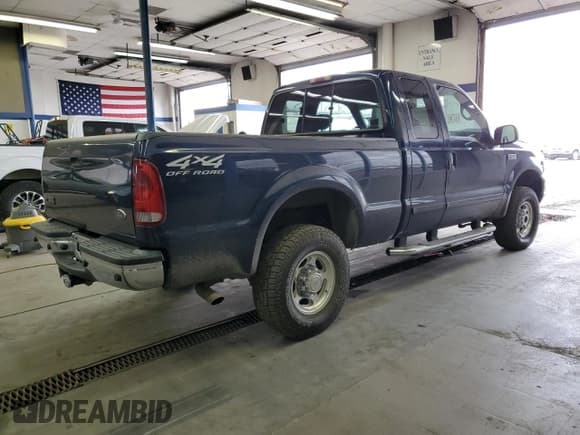 ✅ 2002 Ford F-250 XL • VIN: 1FTNX21S02EB16298 • Lot: 46616645. Listed on Copart with 209,365 mi. Free auction sales archive from the USA and detailed vehicle history report at DreamBid. Image 3.