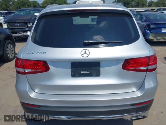 ✅ 2016 Mercedes-Benz GLC 300 • VIN: WDC0G4JBXGF019403 • Lot: 43020813. Listed on IAAI with 110,591 mi. Free auction sales archive from the USA and detailed vehicle history report at DreamBid. Image 16.
