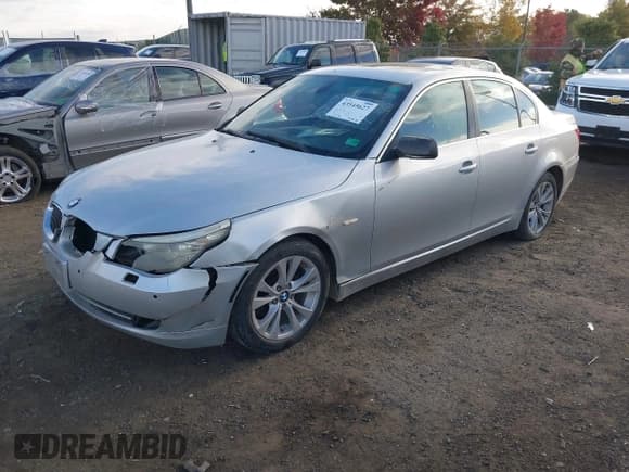 ✅ 2008 BMW 5 Series 528i • VIN: WBANU53568CT02821 • Lot: 43545627. Wystawiony na IAAI z przebiegiem 170 145 mil. Bezpłatny archiwum sprzedaży aukcyjnych z USA i szczegółowy raport historii pojazdu na DreamBid. Zdjęcie 17.