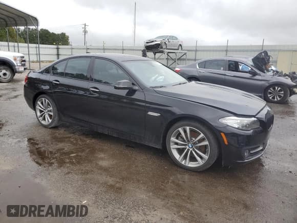 ✅ 2016 BMW 5 Series 528i • VIN: WBA5A5C51GG354809 • Lot: 90083595. Listed on Copart with 28,858 mi. Free auction sales archive from the USA and detailed vehicle history report at DreamBid. Image 4.