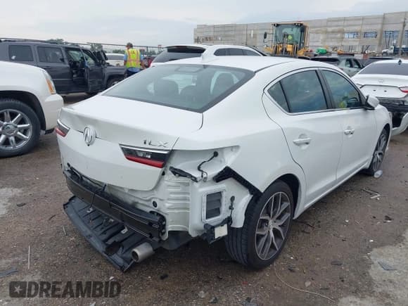 ✅ 2020 Acura ILX Premium • VIN: 19UDE2F7XLA012885 • Lot: 42457684. Wystawiony na IAAI z przebiegiem 43 296 mil. Bezpłatny archiwum sprzedaży aukcyjnych z USA i szczegółowy raport historii pojazdu na DreamBid. Zdjęcie 4.