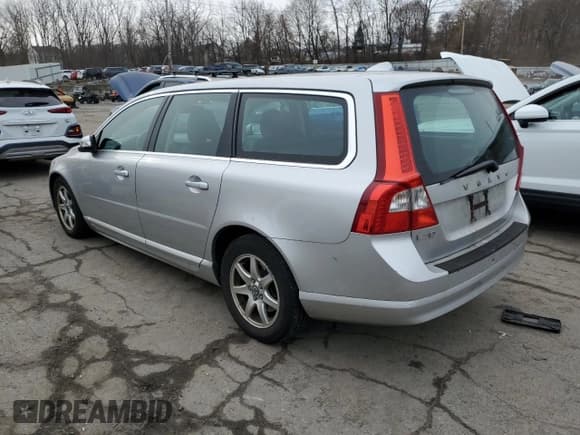 ✅ 2008 Volvo V70 • VIN: YV1BW982281014595 • Lot: 83253724. Listed on Copart with 268,689 mi. Free auction sales archive from the USA and detailed vehicle history report at DreamBid. Image 2.