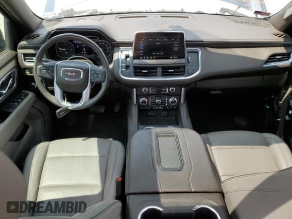 ✅ 2021 GMC Yukon XL SLT • VIN: 1GKS1GKD7MR291908 • Lot: 53329135. Wystawiony na Copart z przebiegiem 33 808 mil. Bezpłatny archiwum sprzedaży aukcyjnych z USA i szczegółowy raport historii pojazdu na DreamBid. Zdjęcie 8.