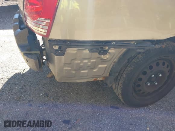 ✅ 2006 Hyundai Elantra GLS • VIN: KMHDN46D16U214626 • Lot: 43460742. Listed on IAAI with 181,872 mi. Free auction sales archive from the USA and detailed vehicle history report at DreamBid. Image 12.