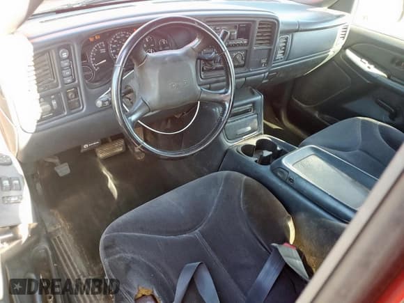 ✅ 1999 GMC Sierra 1500 SLE • VIN: 2GTEK19TXX1525911 • Лот: 66195885. Опубликован ранее на Copart с пробегом 295 953 миль. Бесплатный доступ к архиву аукционных продаж из США и подробный отчёт об истории автомобиля на DreamBid. Изображение 8.