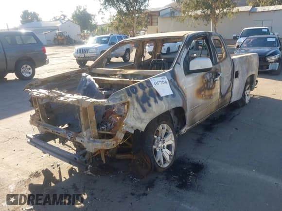 ✅ 2022 Chevrolet Colorado 2WD LT • VIN: 1GCHSCEA2N1233301 • Lot: 43577260. Listed on IAAI with Not provided. Free auction sales archive from the USA and detailed vehicle history report at DreamBid. Image 16.