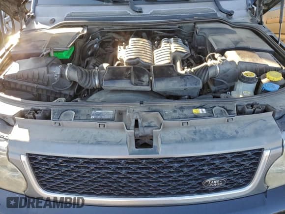 ✅ 2011 Land Rover Range Rover Sport HSE • VIN: SALSF2D44BA297487 • Lot: 96629075. Listed on Copart with 150,725 mi. Free auction sales archive from the USA and detailed vehicle history report at DreamBid. Image 12.