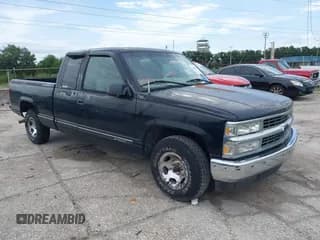 ✅ 1998 Chevrolet Silverado 1500 • VIN: 2GCEC19M8W1253637 • Lot: 42809144. Listed on IAAI with 292,094 mi. Free auction sales archive from the USA and detailed vehicle history report at DreamBid. Image 1.