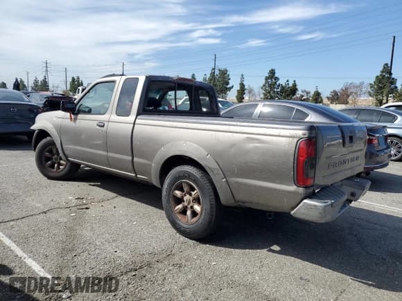 ✅ 2003 Nissan Frontier XE • VIN: 1N6DD26T63C454580 • Лот: 49132485. Опубликован ранее на Copart с пробегом 310 840 миль. Бесплатный доступ к архиву аукционных продаж из США и подробный отчёт об истории автомобиля на DreamBid. Изображение 2.