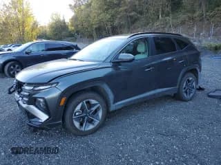 ✅ 2025 Hyundai Tucson SEL Convenience • VIN: KM8JCDD12SU307702 • Lot: 86143245. Listed on Copart with 4,768 mi. Free auction sales archive from the USA and detailed vehicle history report at DreamBid. Image 1.