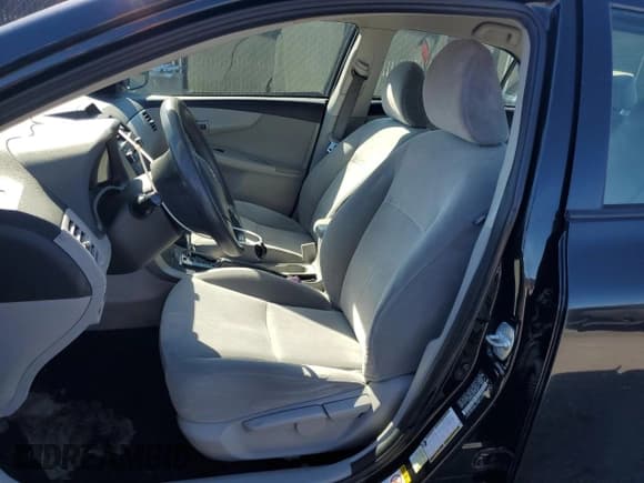 ✅ 2012 Toyota Corolla L • VIN: JTDBU4EE4C9179801 • Lot: 92407765. Wystawiony na Copart z przebiegiem 138 958 mil. Bezpłatny archiwum sprzedaży aukcyjnych z USA i szczegółowy raport historii pojazdu na DreamBid. Zdjęcie 7.