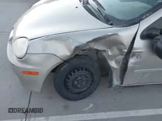 2002 Dodge Neon SE with VIN 1B3ES46C22D642547, listed as a IAAI auction lot 41378287 with Not provided miles and . Bid and sale history available at DreamBid. Image 6.