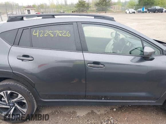 ✅ 2024 Subaru Crosstrek Premium • VIN: JF2GUADC0RH332534 • Lot: 42257526. Listed on IAAI with 14,944 mi. Free auction sales archive from the USA and detailed vehicle history report at DreamBid. Image 13.