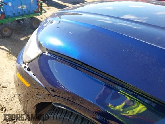 ✅ 2018 Audi SQ5 Premium Plus • VIN: WA1A4AFY9J2108161 • Lot: 43697458. Listed on IAAI with 107,151 mi. Free auction sales archive from the USA and detailed vehicle history report at DreamBid. Image 19.