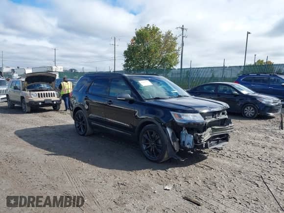 2018 Ford Explorer XLT с VIN 1FM5K7D82JGC89914, выставлен на аукционе IAAI как лот 43425770 с пробегом 73 636 миль миль и . История ставок и продаж доступна на DreamBid. Изображение 1.