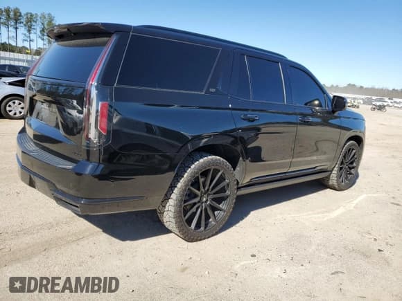 ✅ 2021 Cadillac Escalade Sport Platinum • VIN: 1GYS4GKL6MR380454 • Lot: 41435704. Listed on Copart with 41,875 mi. Free auction sales archive from the USA and detailed vehicle history report at DreamBid. Image 3.