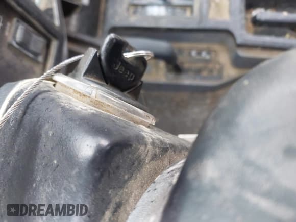 ✅ 1996 Jeep Cherokee Sport • VIN: 1J4FJ67S3TL213264 • Lot: 43252396. Listed on IAAI with 176,783 mi. Free auction sales archive from the USA and detailed vehicle history report at DreamBid. Image 11.