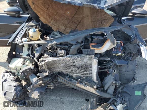 ✅ 2010 Volkswagen CC Sport • VIN: WVWMN7ANXAE556682 • Lot: 66603635. Listed on Copart with 177,622 mi. Free auction sales archive from the USA and detailed vehicle history report at DreamBid. Image 11.