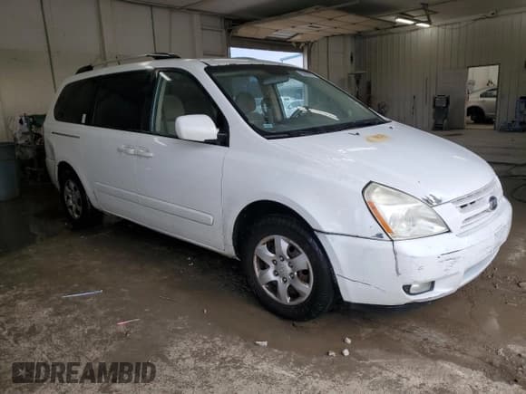 ✅ 2010 Kia Sedona LX • VIN: KNDMG4C30A6349586 • Lot: 85685995. Listed on Copart with 289,414 mi. Free auction sales archive from the USA and detailed vehicle history report at DreamBid. Image 4.