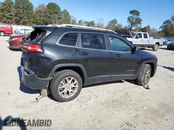 ✅ 2015 Jeep Cherokee Latitude • VIN: 1C4PJMCS4FW583520 • Lot: 92861095. Wystawiony na Copart z przebiegiem 185 664 mil. Bezpłatny archiwum sprzedaży aukcyjnych z USA i szczegółowy raport historii pojazdu na DreamBid. Zdjęcie 3.