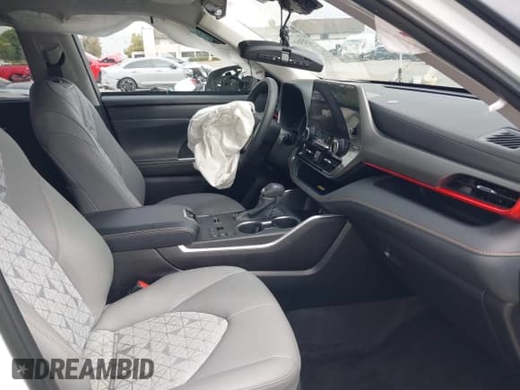 ✅ 2023 Toyota Highlander Hybrid Bronze Edition • VIN: 5TDAARAH9PS022466 • Лот: 43366431. Опубликован ранее на IAAI с пробегом Не указан. Бесплатный доступ к архиву аукционных продаж из США и подробный отчёт об истории автомобиля на DreamBid. Изображение 5.