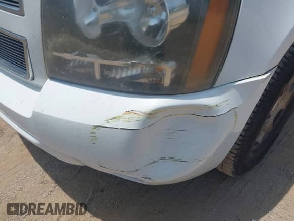 2011 Chevrolet Tahoe Commercial with VIN 1GNSK2E05BR372771, listed as a IAAI auction lot 42840332 with 170,734 mi miles and . Bid and sale history available at DreamBid. Image 6.