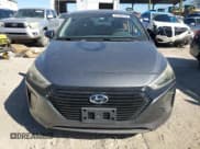 ✅ 2017 Hyundai Ioniq Blue • VIN: KMHC65LC9HU024537 • Lot: 81699194. Wystawiony na Copart z przebiegiem 91 562 mil. Bezpłatny archiwum sprzedaży aukcyjnych z USA i szczegółowy raport historii pojazdu na DreamBid. Zdjęcie 5.