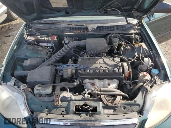 ✅ 2000 Honda Civic LX • VIN: 1HGEJ6678YL035147 • Лот: 91614215. Опубликован ранее на Copart с пробегом 150 902 миль. Бесплатный доступ к архиву аукционных продаж из США и подробный отчёт об истории автомобиля на DreamBid. Изображение 11.