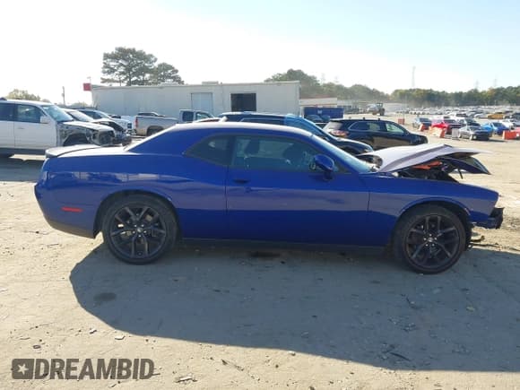 ✅ 2021 Dodge Challenger SXT • VIN: 2C3CDZAG9MH552541 • Lot: 43462558. Wystawiony na IAAI z przebiegiem 82 547 mil. Bezpłatny archiwum sprzedaży aukcyjnych z USA i szczegółowy raport historii pojazdu na DreamBid. Zdjęcie 14.