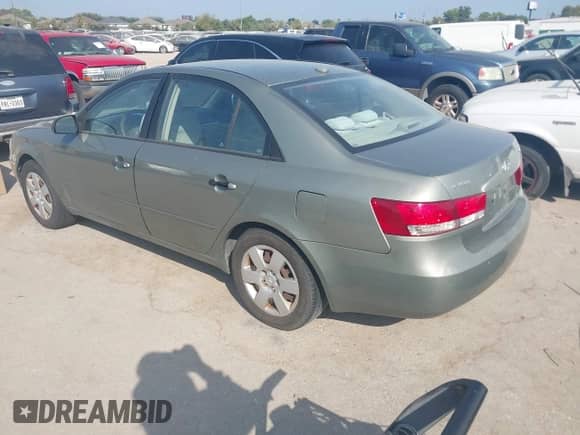 2008 Hyundai Sonata GLS z VIN 5NPET46C18H400735, wystawiony jako IAAI lot #43357536 z przebiegiem 195 571 mil mil oraz . Historia ofert i sprzedaży dostępna na DreamBid. Obrazek 3.