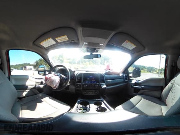 ✅ 2022 Ford F-250 XL • VIN: 1FT7W2BN6NEG31881 • Lot: 42763844. Wystawiony na IAAI z przebiegiem 62 952 mil. Bezpłatny archiwum sprzedaży aukcyjnych z USA i szczegółowy raport historii pojazdu na DreamBid. Zdjęcie 18.