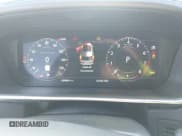 ✅ 2018 Land Rover Range Rover • VIN: SALGS5RE4JA382106 • Lot: 43073230. Wystawiony na IAAI z przebiegiem 59 856 mil. Bezpłatny archiwum sprzedaży aukcyjnych z USA i szczegółowy raport historii pojazdu na DreamBid. Zdjęcie 7.