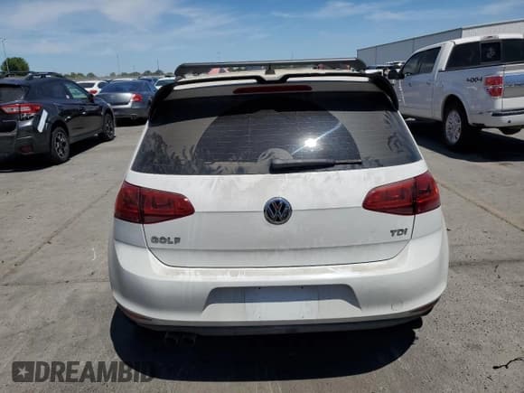 ✅ 2015 Volkswagen Golf S • VIN: 3VWRA7AU0FM088162 • Lot: 66119875. Wystawiony na Copart z przebiegiem 116 613 mil. Bezpłatny archiwum sprzedaży aukcyjnych z USA i szczegółowy raport historii pojazdu na DreamBid. Zdjęcie 6.