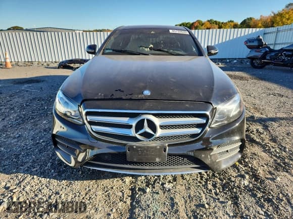 ✅ 2017 Mercedes-Benz E 300 Luxury • VIN: WDDZF4KBXHA026791 • Lot: 85734635. Listed on Copart with Not provided. Free auction sales archive from the USA and detailed vehicle history report at DreamBid. Image 5.