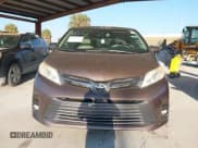 ✅ 2018 Toyota Sienna XLE • VIN: 5TDYZ3DCXJS960357 • Lot: 43762435. Listed on IAAI with 297,939 mi. Free auction sales archive from the USA and detailed vehicle history report at DreamBid. Image 12.