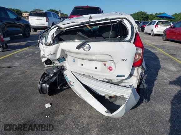 ✅ 2016 Nissan Note SV • VIN: 3N1CE2CP2GL383815 • Lot: 43511694. Listed on IAAI with 160,801 mi. Free auction sales archive from the USA and detailed vehicle history report at DreamBid. Image 16.