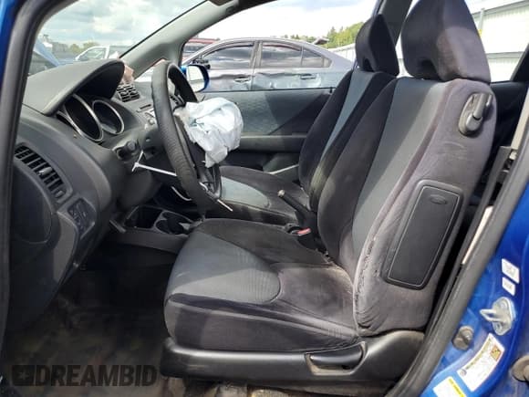 ✅ 2008 Honda Fit • VIN: JHMGD38498S065505 • Лот: 80680435. Опубликован ранее на Copart с пробегом 200 728 миль. Бесплатный доступ к архиву аукционных продаж из США и подробный отчёт об истории автомобиля на DreamBid. Изображение 7.