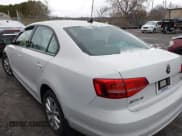 ✅ 2015 Volkswagen Jetta SE • VIN: 3VWD17AJ3FM298805 • Lot: 43700047. Wystawiony na IAAI z przebiegiem 131 342 mil. Bezpłatny archiwum sprzedaży aukcyjnych z USA i szczegółowy raport historii pojazdu na DreamBid. Zdjęcie 3.