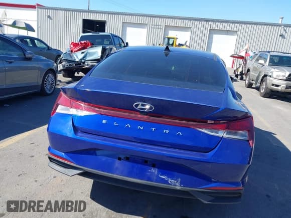 ✅ 2022 Hyundai Elantra SEL • VIN: KMHLM4AG6NU337708 • Lot: 43377026. Wystawiony na IAAI z przebiegiem 21 758 mil. Bezpłatny archiwum sprzedaży aukcyjnych z USA i szczegółowy raport historii pojazdu na DreamBid. Zdjęcie 16.