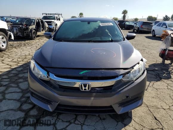 ✅ 2018 Honda Civic LX • VIN: 2HGFC4B51JH306320 • Lot: 86825845. Wystawiony na Copart z przebiegiem 83 345 mil. Bezpłatny archiwum sprzedaży aukcyjnych z USA i szczegółowy raport historii pojazdu na DreamBid. Zdjęcie 5.
