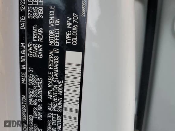 ✅ 2023 Volvo C40 Ultimate • VIN: YV4ED3GMXP2049089 • Lot: 64018605. Wystawiony na Copart z przebiegiem 38 432 mil. Bezpłatny archiwum sprzedaży aukcyjnych z USA i szczegółowy raport historii pojazdu na DreamBid. Zdjęcie 13.