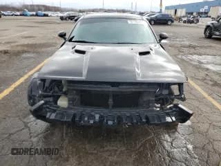 ✅ 2010 Dodge Challenger SE • VIN: 2B3CJ4DV7AH282143 • Lot: 78176844. Wystawiony na Copart z przebiegiem Nie podano. Bezpłatny archiwum sprzedaży aukcyjnych z USA i szczegółowy raport historii pojazdu na DreamBid. Zdjęcie 5.
