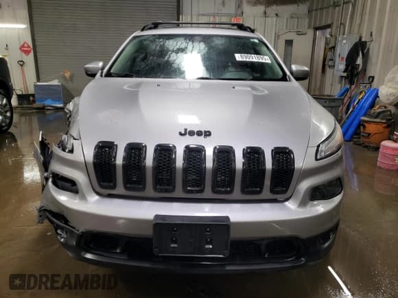 ✅ 2018 Jeep Cherokee Limited • VIN: 1C4PJMDX2JD560459 • Lot: 89091895. Wystawiony na Copart z przebiegiem 71 553 mil. Bezpłatny archiwum sprzedaży aukcyjnych z USA i szczegółowy raport historii pojazdu na DreamBid. Zdjęcie 5.