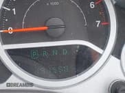 ✅ 2008 Jeep Wrangler Unlimited Sahara • VIN: 1J8GA59148L516756 • Lot: 43039933. Wystawiony na IAAI z przebiegiem 181 558 mil. Bezpłatny archiwum sprzedaży aukcyjnych z USA i szczegółowy raport historii pojazdu na DreamBid. Zdjęcie 16.